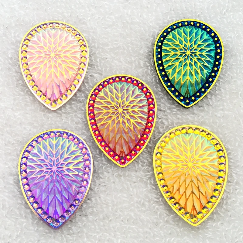 

Mix 8pcs 30*40mm Crystal AB Sew on Teardrop Flat Back Resin Sew on Stones Strass Buttons 2 Holes-B19A