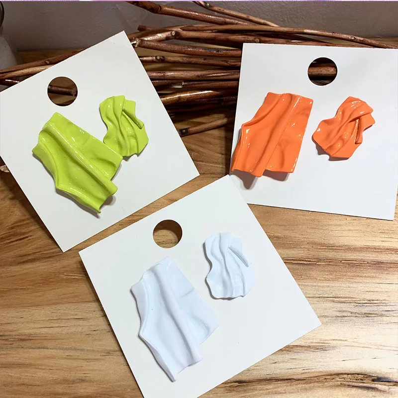 

New Arrival Personality Geometric Irregualr Wrinkle Statement Stud Earrings For Women Solid Color Paint Asymmetric Oorbellen