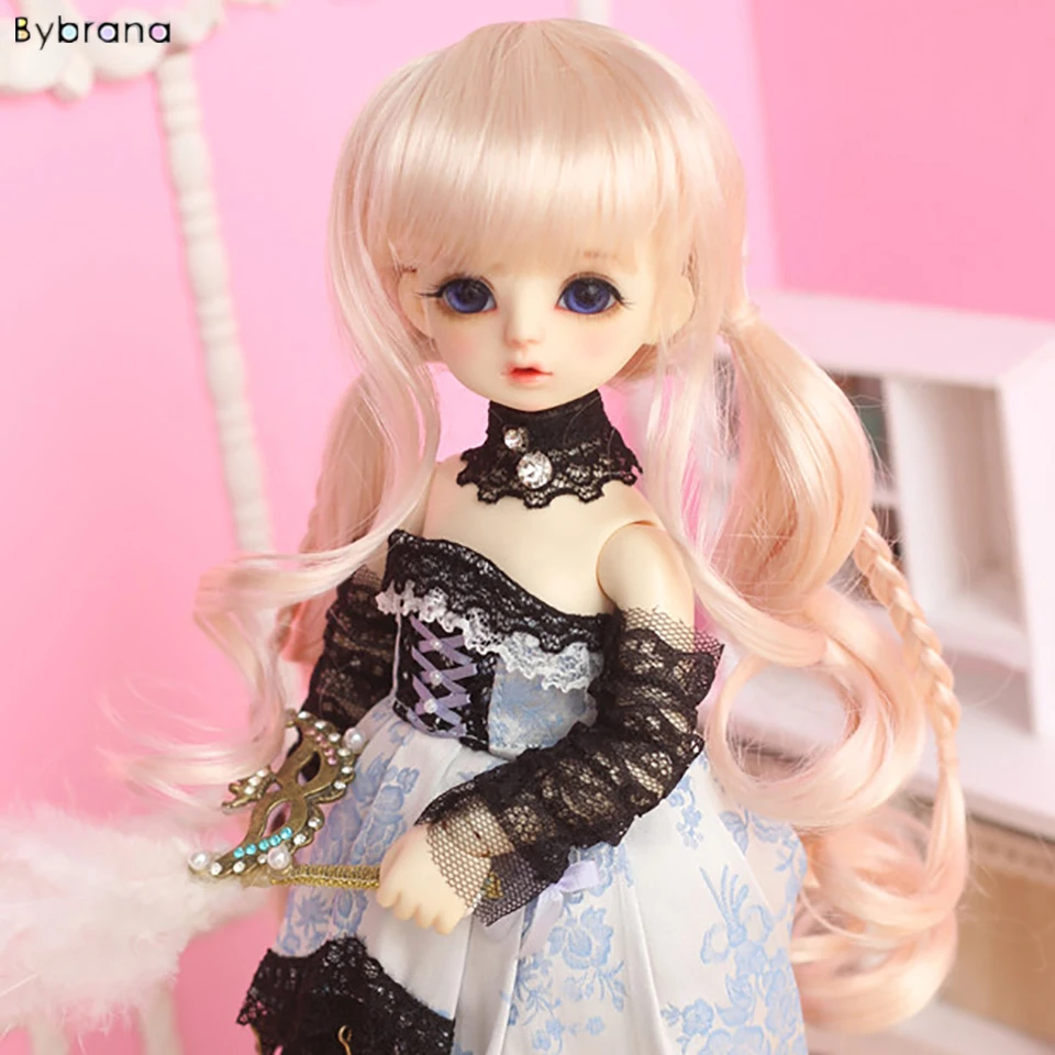 

Brbyana 2018 New 1/3 1/4 1/6 BJD Wig Heat Resistant Synthetic Long Wavy Bjd Wigs with Bangs For BJD Doll