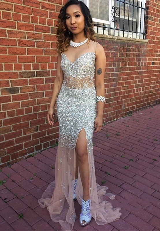 Glamorous Sleeveless Crystal 2018 Evening Dress Mermaid With Split 236
