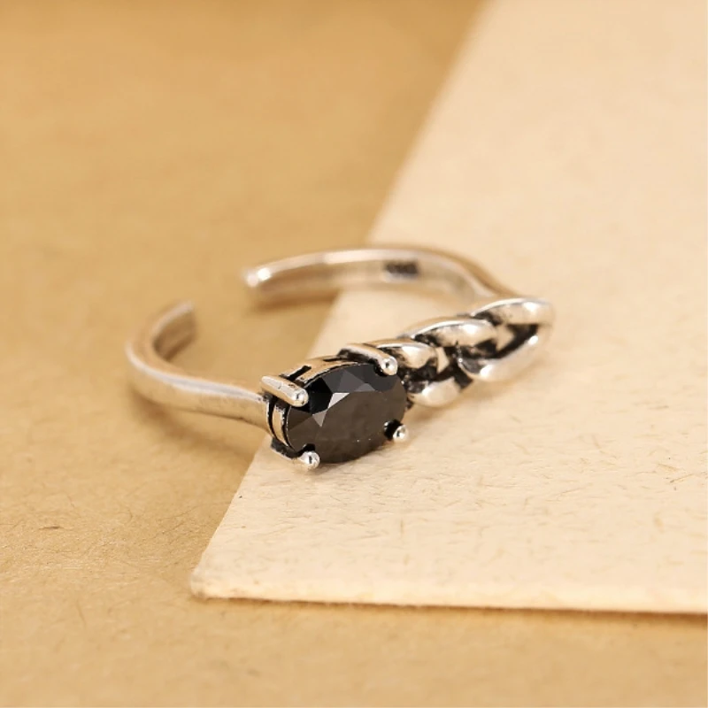 

Black Retro 925 Sterling Silver Literary Temperament Fresh Wild Personality Fashion Female Resizable Opening Rings SRI153