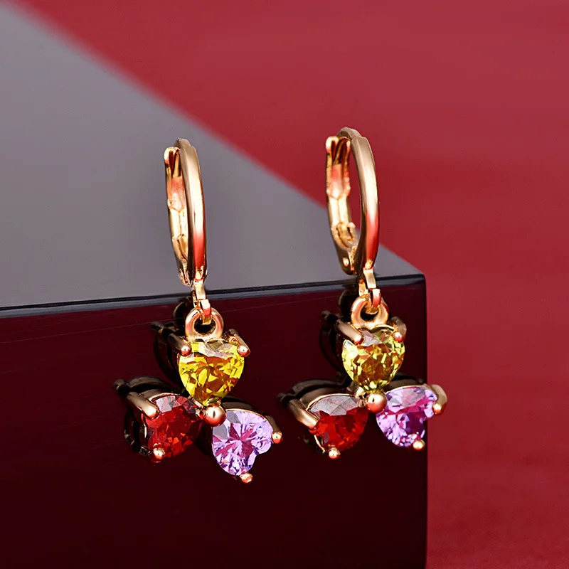 

Wholesale Lots In Bulk Colored Rhinestone Jewelry Three Leaf Clover Heart Earrings For Women Party Jewelry Crystal Zircon 2018