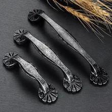 Drawer Dresser Pulls Handles Knob / Antique Silver Klichen Cabinet Pulls Handles Cupboard Handle Furniture Hardware antique silver bear cabinet knob cupboard dresser furniture kitchen drawer knobs handle pulls
