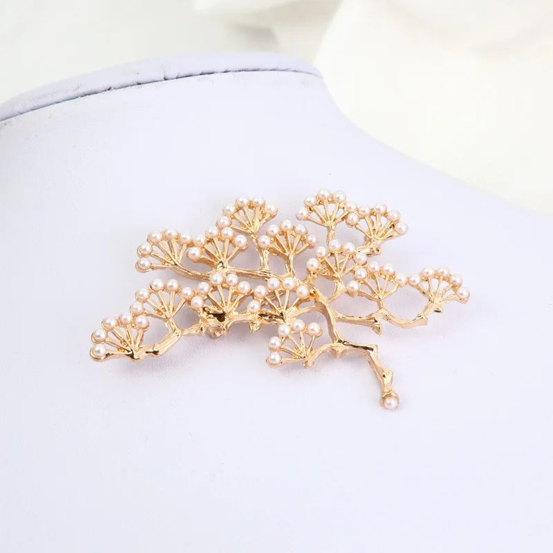 

Mossovy Gold Vintage Pine Olivet Branch Pins Brooches for Women Jewelry Delicate Silver Trees Pin Broches Fashion Jewelry 2019