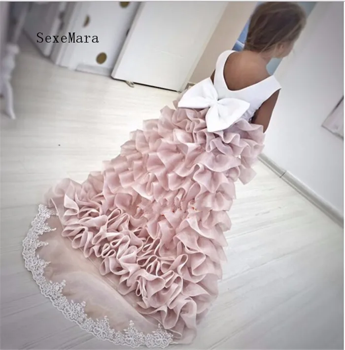 

2018 Tiered Flower Girl Dresses with Long Train for Wedding Lace communion dresses for girls pageant dresses kids evening gowns