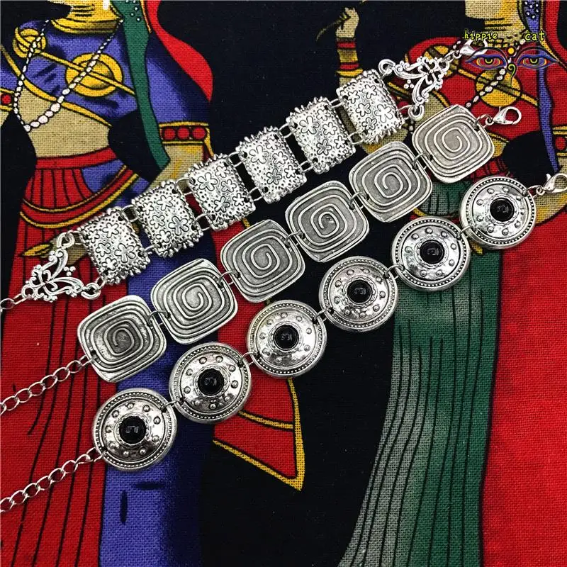 

Hippie Boho Wind Fake Jewelry Totem Bracelet Thailand India Europe Handmade Hand Chain Made of Ancient Silver Ornaments