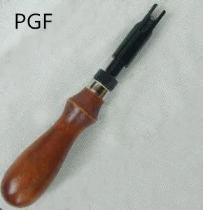 Vyřezávané kožené nástroje PGF U