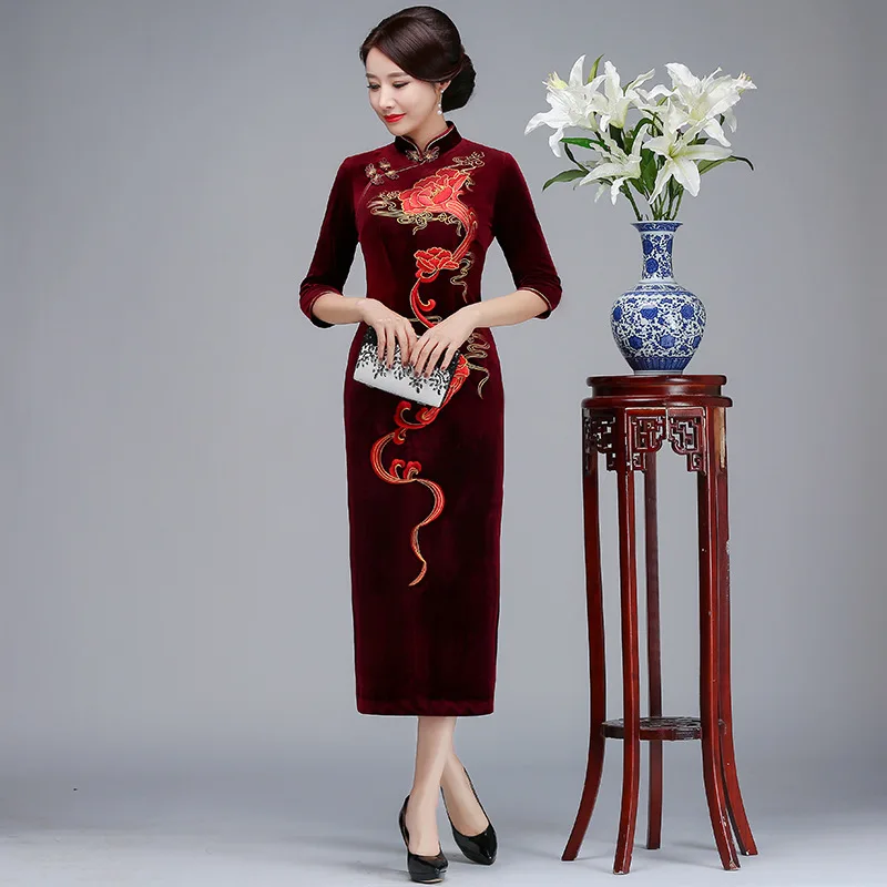 

Women Velour Chinese Traditional Casual Cheong-sam Dress 2018 Fall New Novelty Female Long Embroidery Evening Wedding Qipao