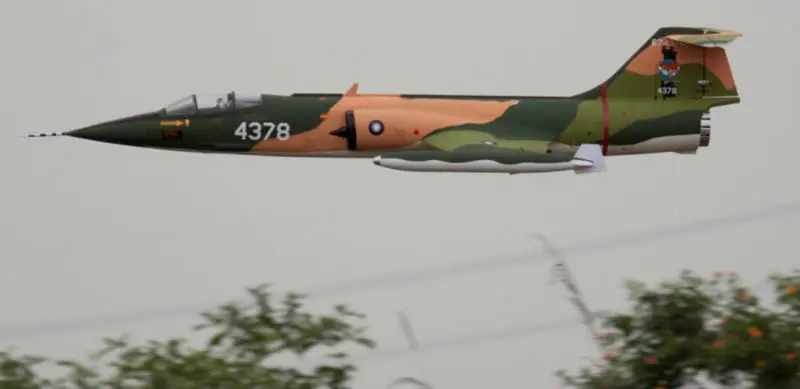 freewing-70mm-edf-rc-jet-f104-13