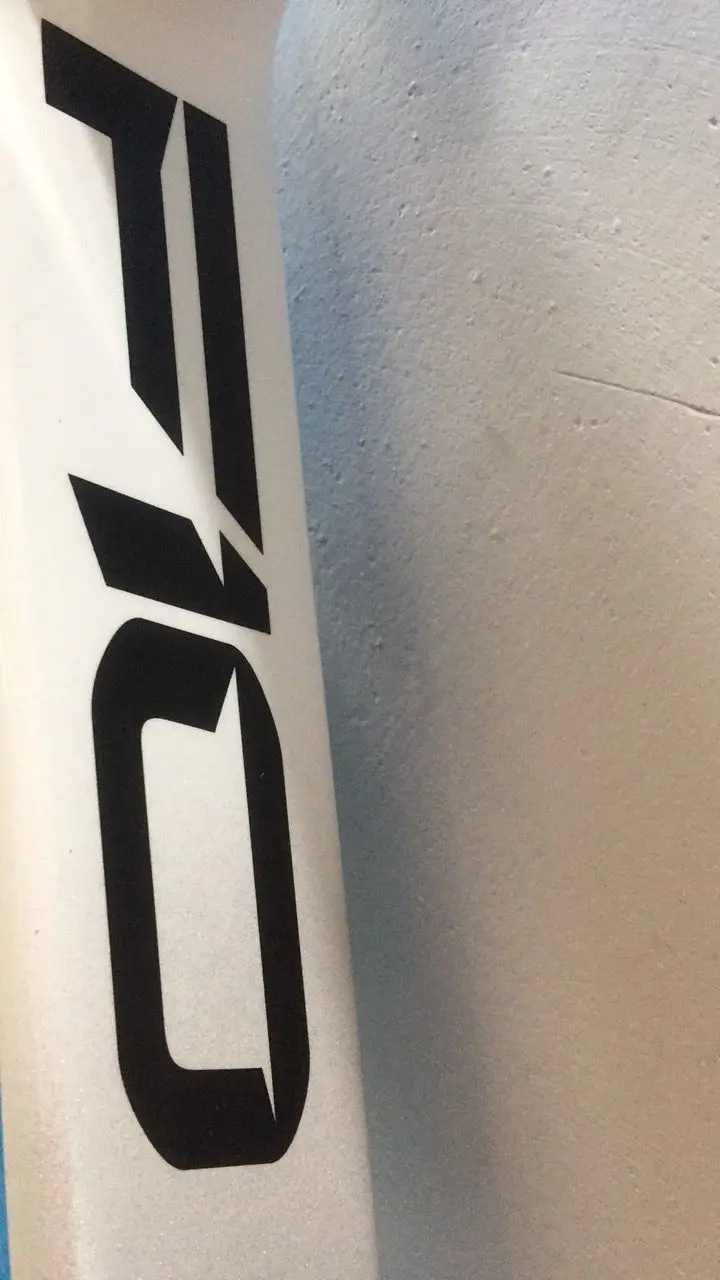 

2019 newest style disc carbon bike frameset T1100 1k or 3k full bicycle carbon frame alex 124x12mm disc bicycle frameset