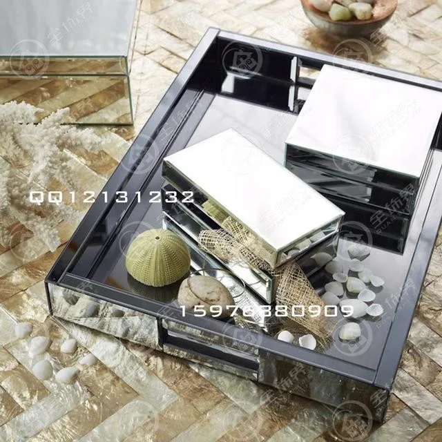 Mirrored Jewelry Box img56o