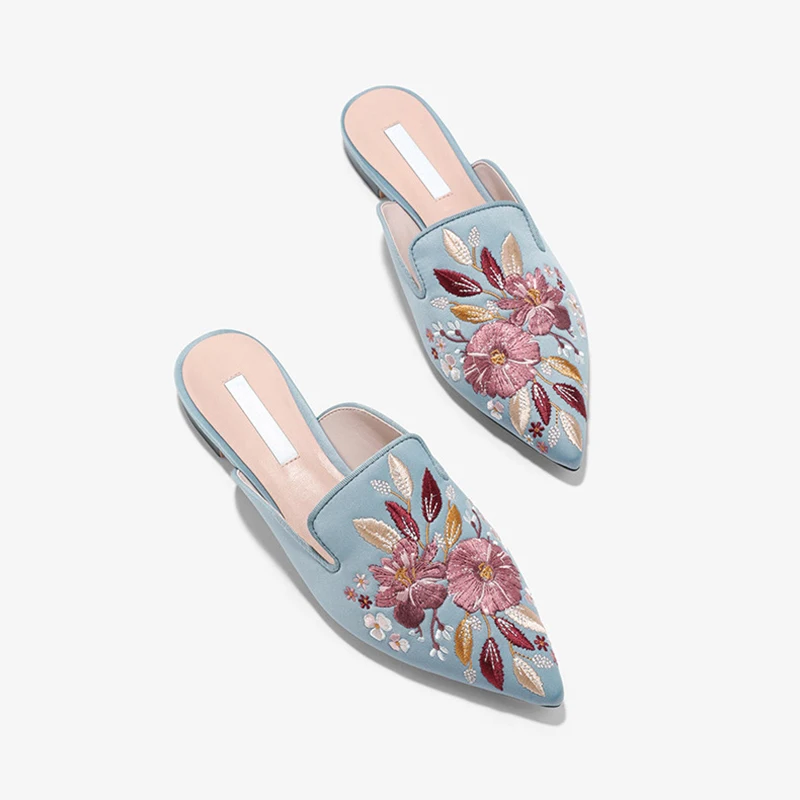 

2019 Summer Slippers Women Muller Shoes Low Shoes Embroidery Slippers Pointed Toe Quality Fashion Slides Women Sandals