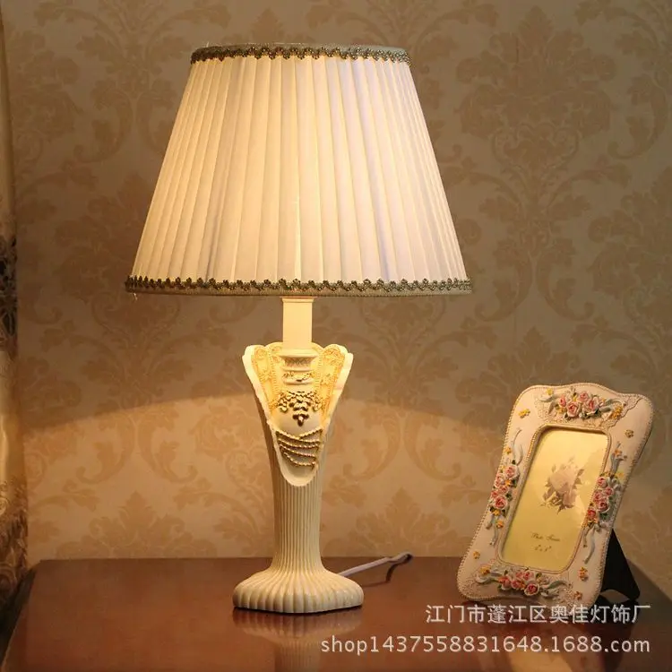 

TUDA garden Princess adjustable light bedroom bedside table lamp simple atmospheric decoration lamp