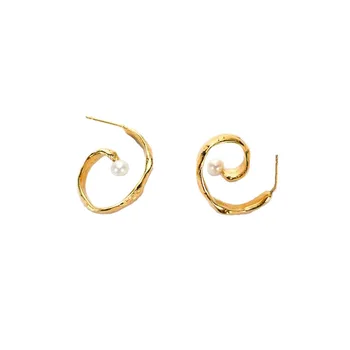

European and American original small crowd retro golden curved graceful arc inlaid with irregular Pearl Earrings