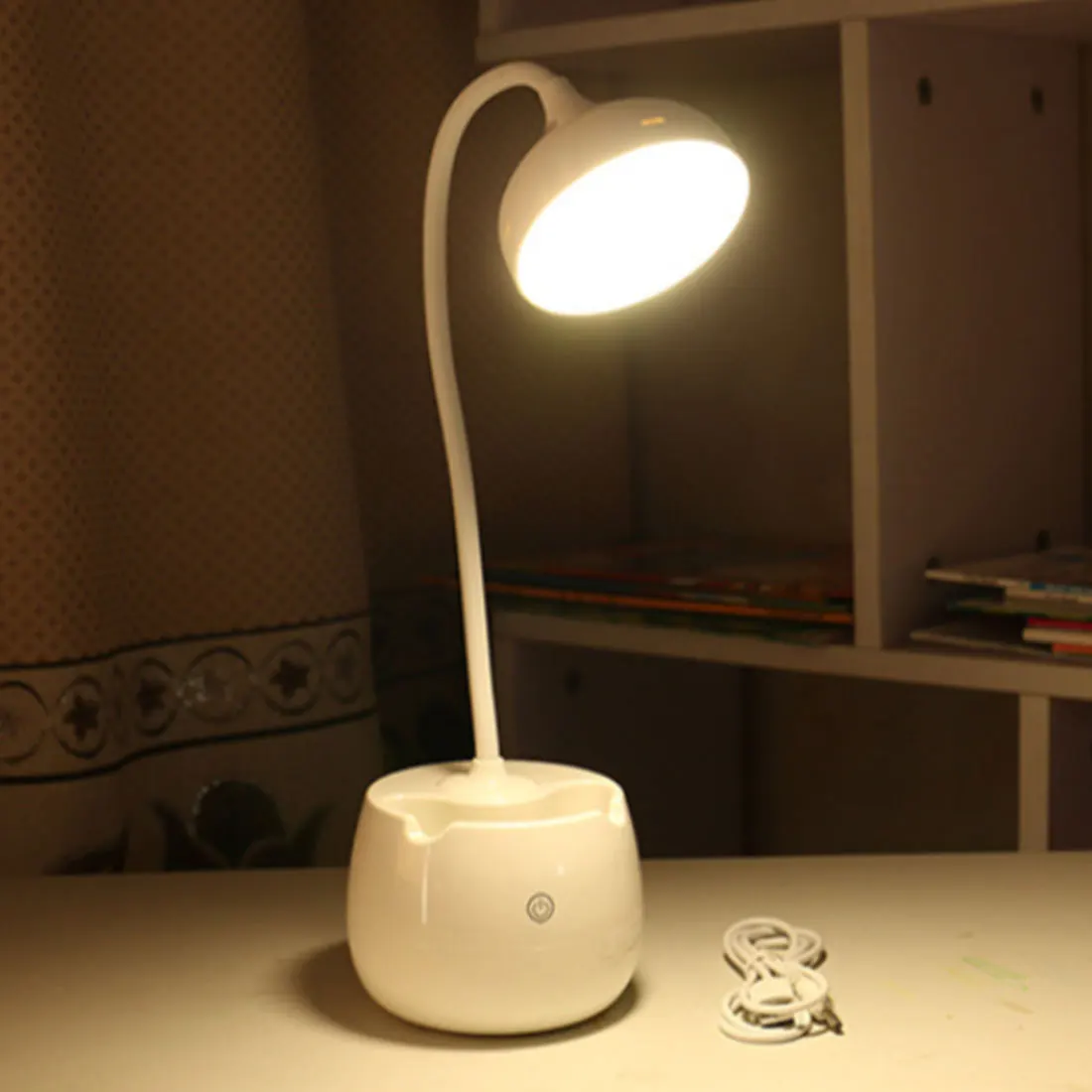 

USB LED Table Lamp Rechargeable LED Touch On/off Switch 3 Modes Clip Desk Lamp 7000K Eye Protection Desk Light Dimmer
