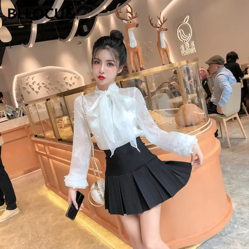 

BLLOCUE New Fashion Two-Piece Female Bow Collar Lantern Lace Panel Sleeve Beaded Decoration Black Mini Pleated Skirt Set