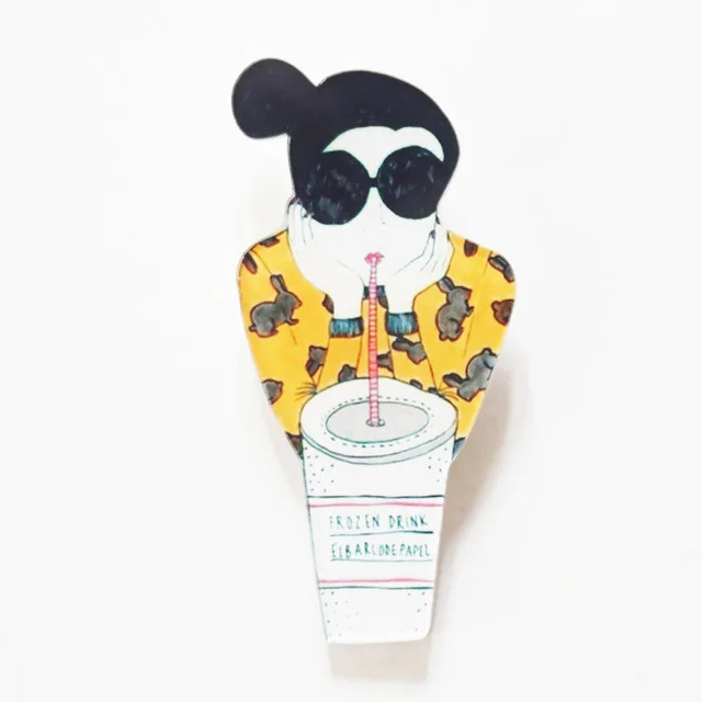1-PCS-Cartoon-Cool-Girl-Mickey-Brooch-Acrylic-Badges-Icons-on-The-Backpack-Pin-Badge-Decoration.jpg_640x640 (3)