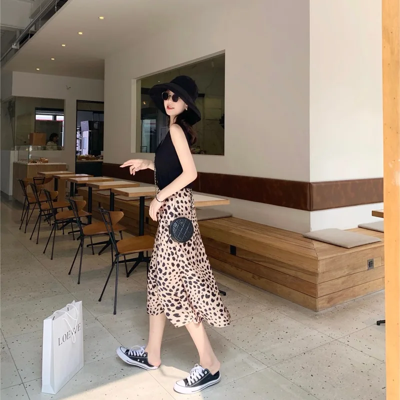 

Hot Sale High Waist Leopard Midi Skirt Woman Hidden Elasticized Waist Silk Satin Skirt Slip Style Animal Skirt Women 2019