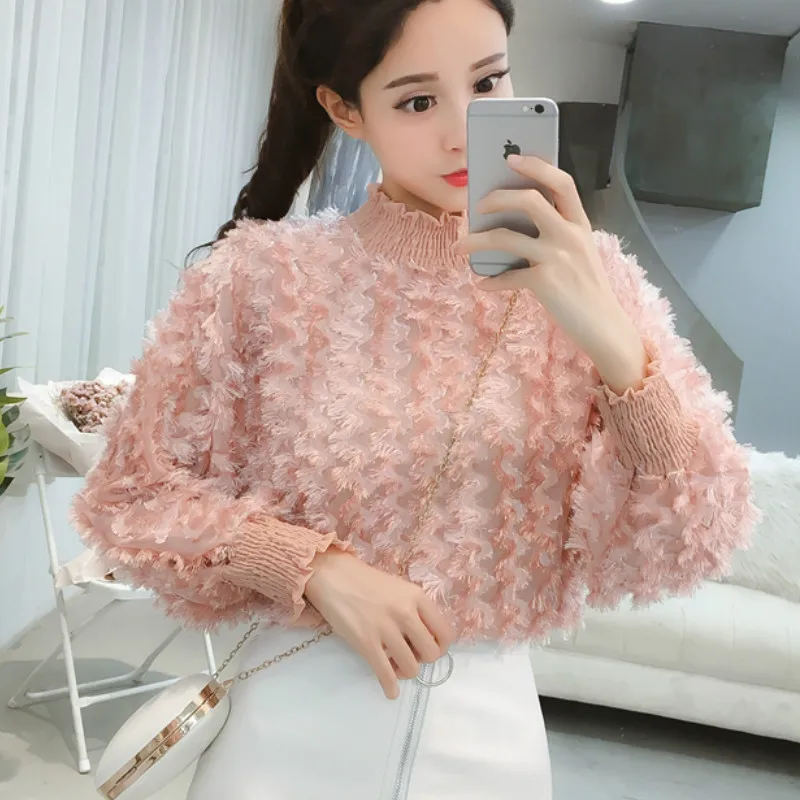 

2018 Autumn long lantern sleeve Turtleneck feather chiffon pullovers women fashion loose feather tassels shirts fringe tops