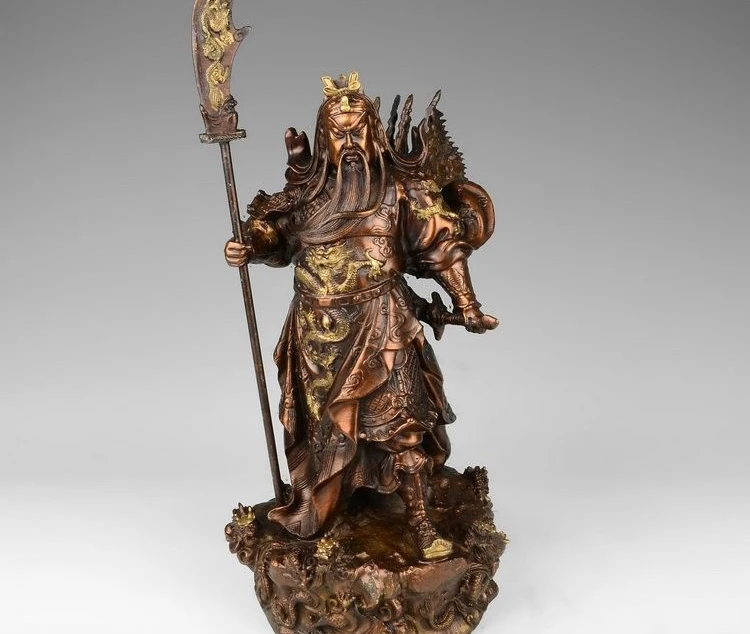 

China Red Copper Guan Gong Guan Yu Buddha God Hold Dragon Sword General Statue