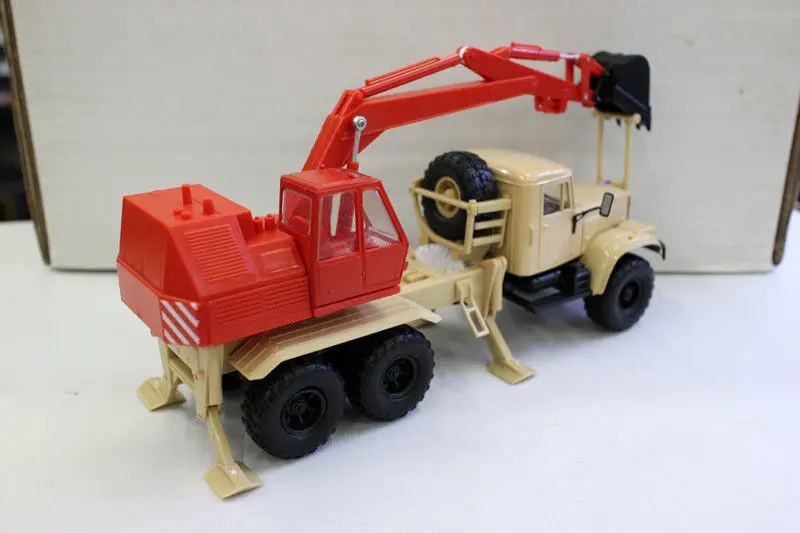 Оригинальная фабричная 1:43, грузовик, краз, 6322 сплав, игрушечный автомобиль, игрушки для детей, литая модель автомобиля, подарок на день рождения