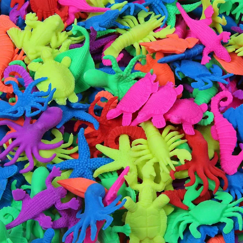 Желейный медведь валера игрушка. Силиконовые игрушки для животных. Игрушка "морские обитатели". Силиконовый конструктор на липучках. Маленькие игрушки из силикона.