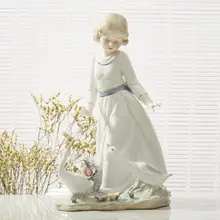 Фарфор деревенская девушка перьев ручной работы и гусиное скульптура, декор Керамика подарок сувенир и Craft аксессуары для украшения интерьера