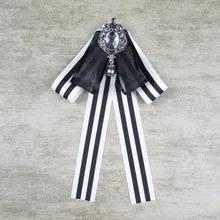 Британский стиль; Для женщин галстук-бабочка, в полоску бантом-бабочкой; студенческая мода; портье официантка воротник расшит Ленточные Галстуки