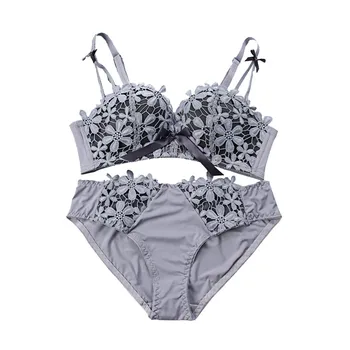 

Women New 2019 Sexy lace Delicate Floral Bow wireless push up bra +underwear set