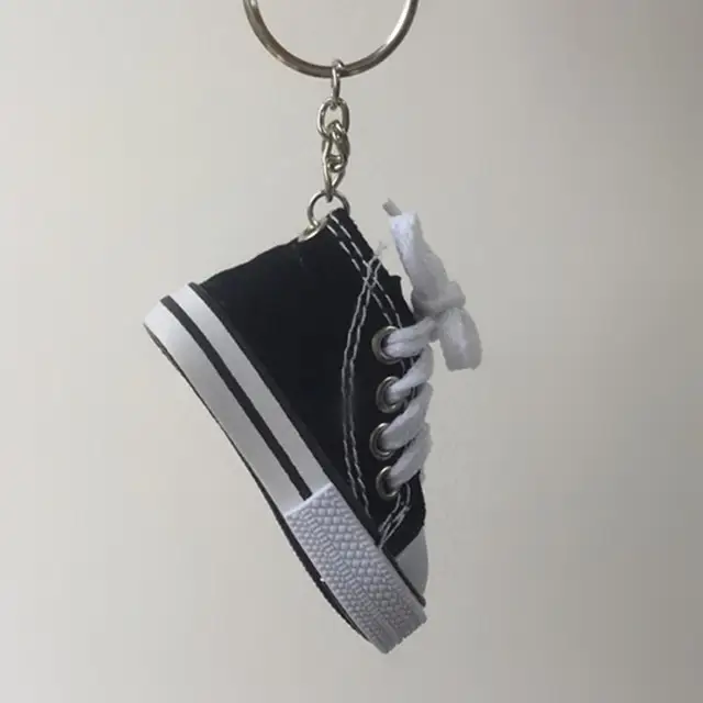 5ピース ロットミニハイトップキャンバススニーカーテニス靴キーホルダーブルーピンクブラックホワイトスポーツ靴キーリング人形面白いギフト卸売 Tennis Shoe Keychain Shoes Keyringkeyring Dolls Aliexpress