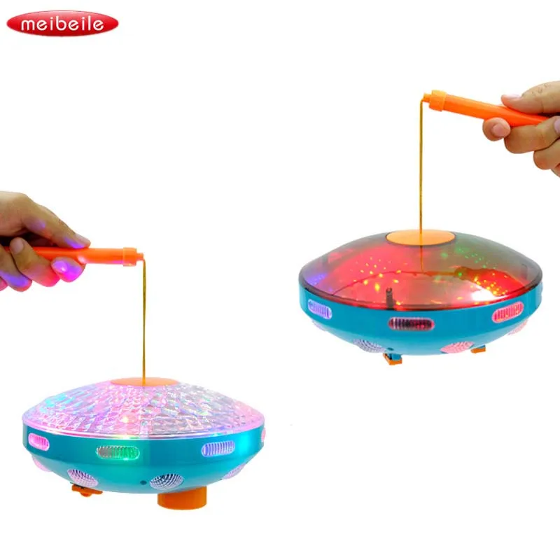 Электрический светящиеся игрушки Дети Музыка детей Хэллоуин свечение игрушки универсальная летающая тарелка свет диско звуки Фонари лампа
