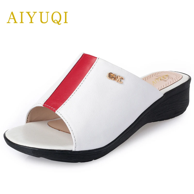 most stylish slippers