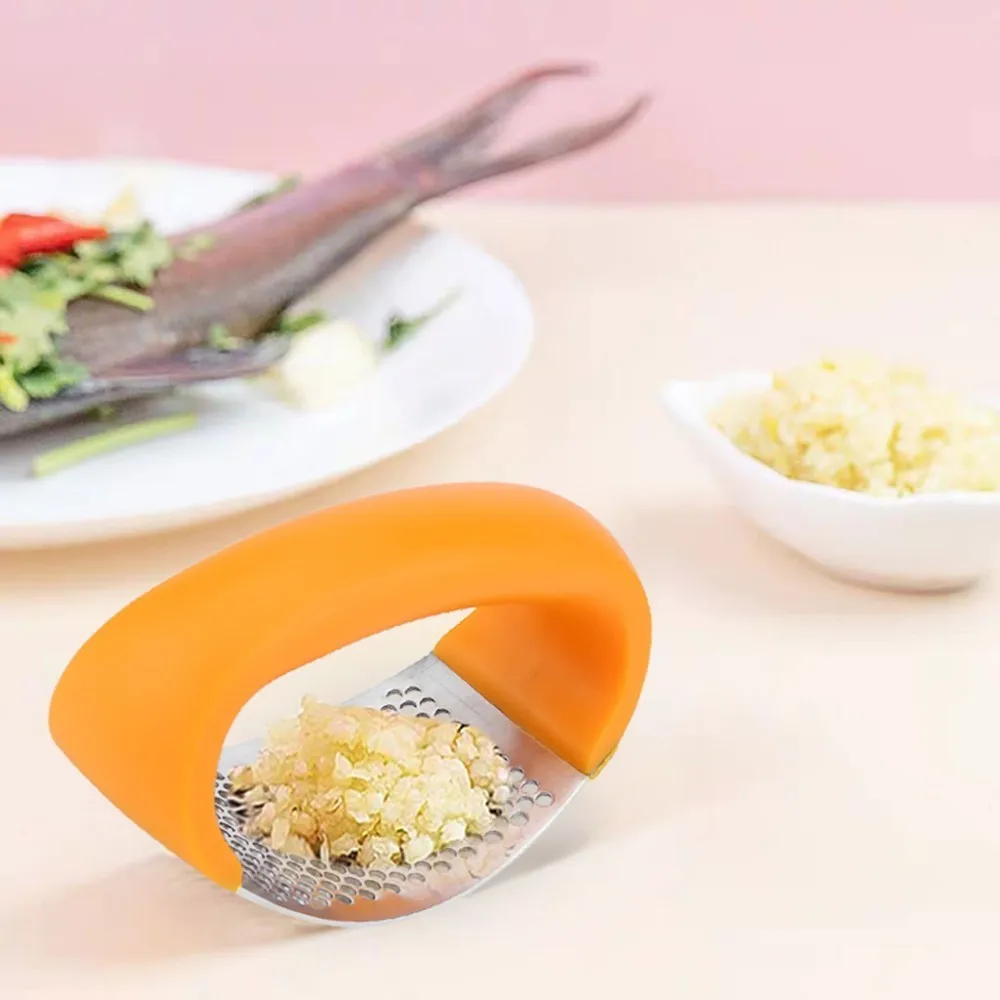 

Stainless Steel Garlic Press Crusher Squeezer Presses Manual Garlic Mincer Chopping Garlic Tools Curve Tools Kitchen Gadgets