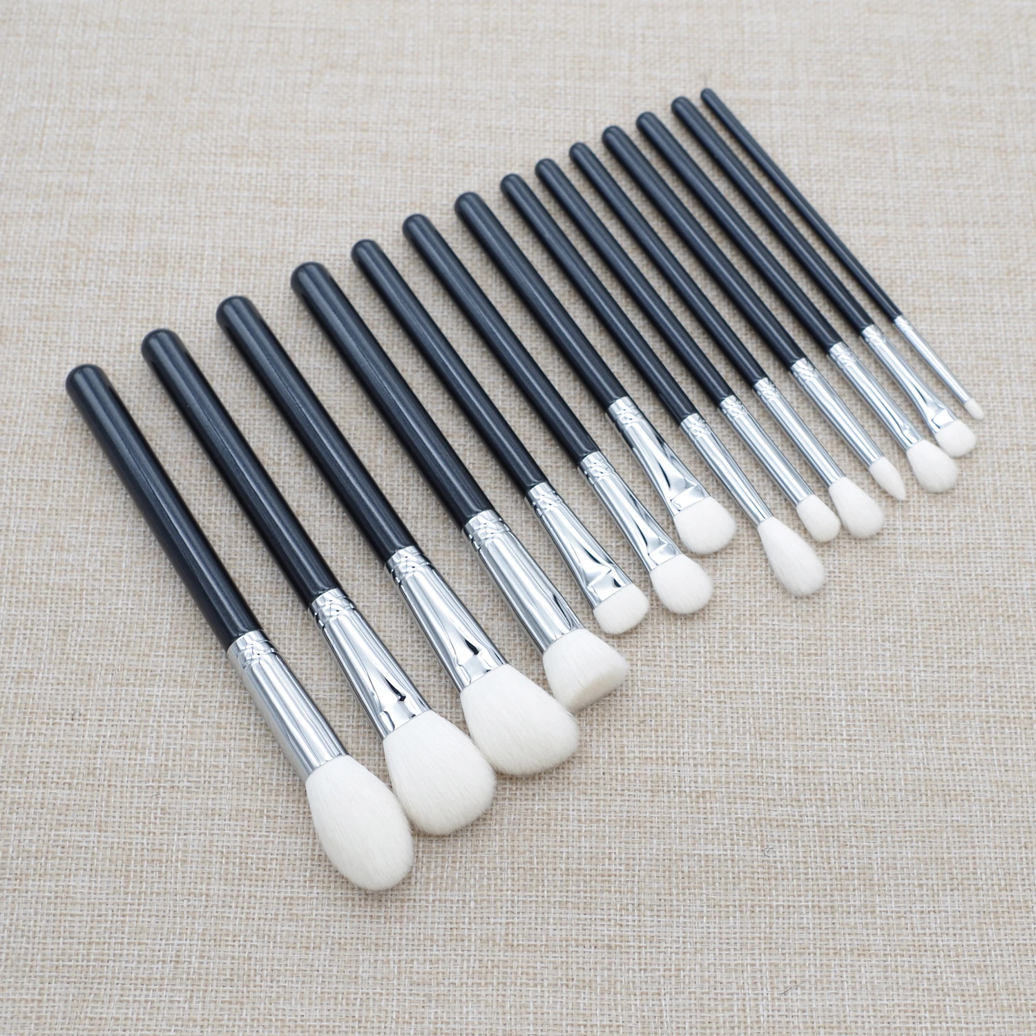 

Professional Make Up Brush Face Powder Eye Shadow Blending Brush Soft Sokouhou Goat Hair Manually Bundled Makeup Brushes