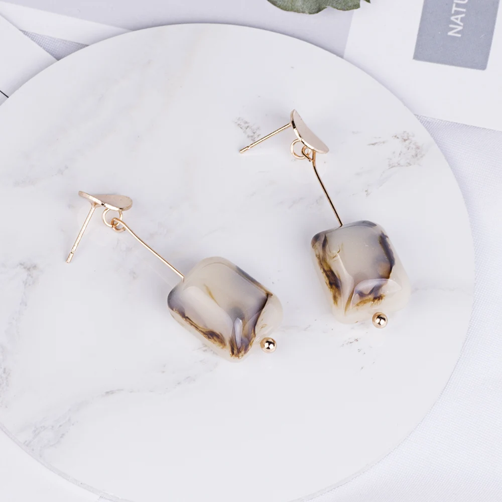 Gunalong Trendy Dangle Fashion Resin Earring for Women Long Round Gold Metal Dangling Acrylic Drop Earring Elegant Gifts jewelry (9)