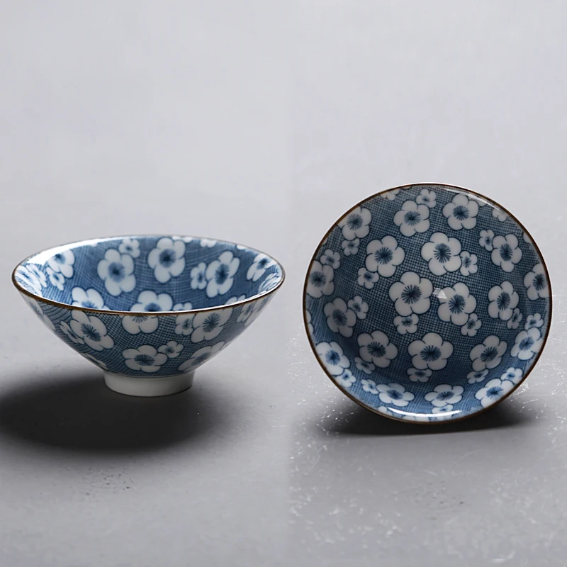 Синий и белый фарфор ручной росписью кунг-фу подвески-талисманы в китайском стиле маленькая чайная чаша посуда мастер чашка чайный горшок боев чашка блюдце - Цвет: E(1 PIECE)