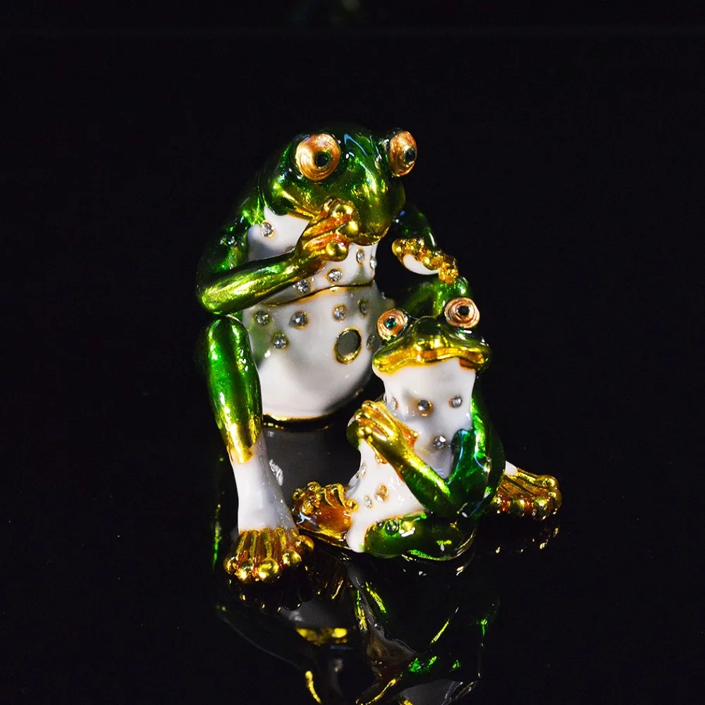 QIFU Metal Craft Creative Interesting Double Frog Home Decorationin