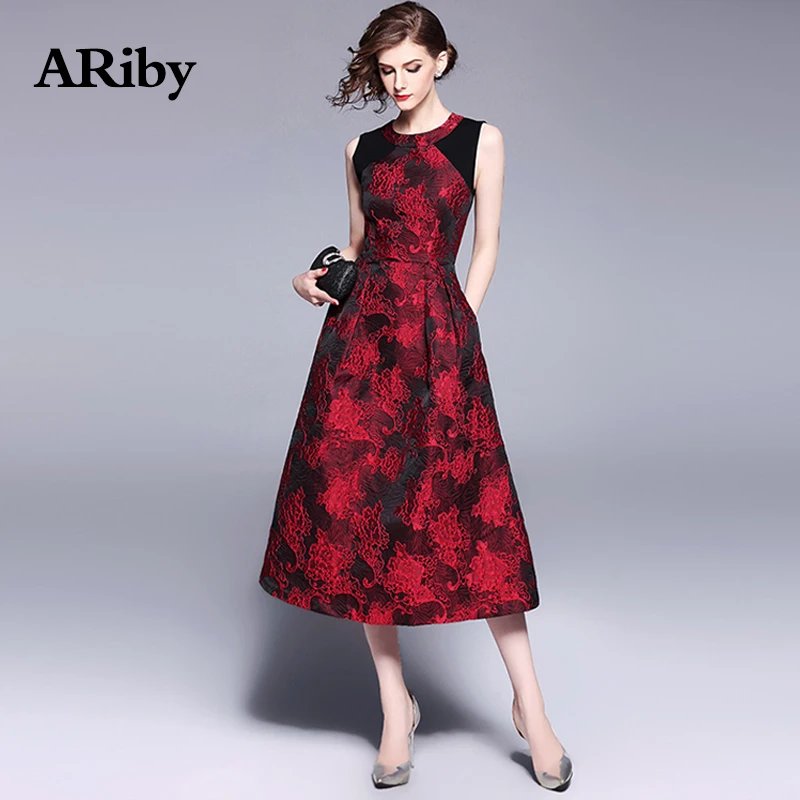 Women Dress 2019 Spring/Summer New Red Long Maxi Dress High-end Embroidered Floral Patchwork Sleeveless O-Collar A-Line Dress
