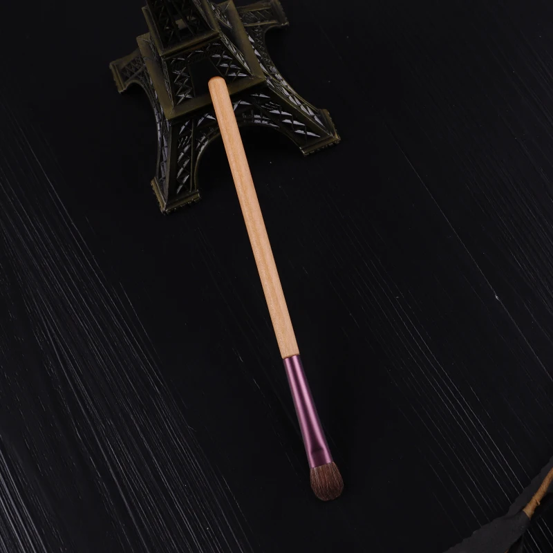 

Professional Eyeshadow Brush Horse Hair Medium Eye shadow Blending Colored Brush Makeup Tool