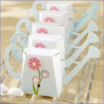 

wedding favor--Garden Watering Can Favor Box Kit with Flower Appliqu