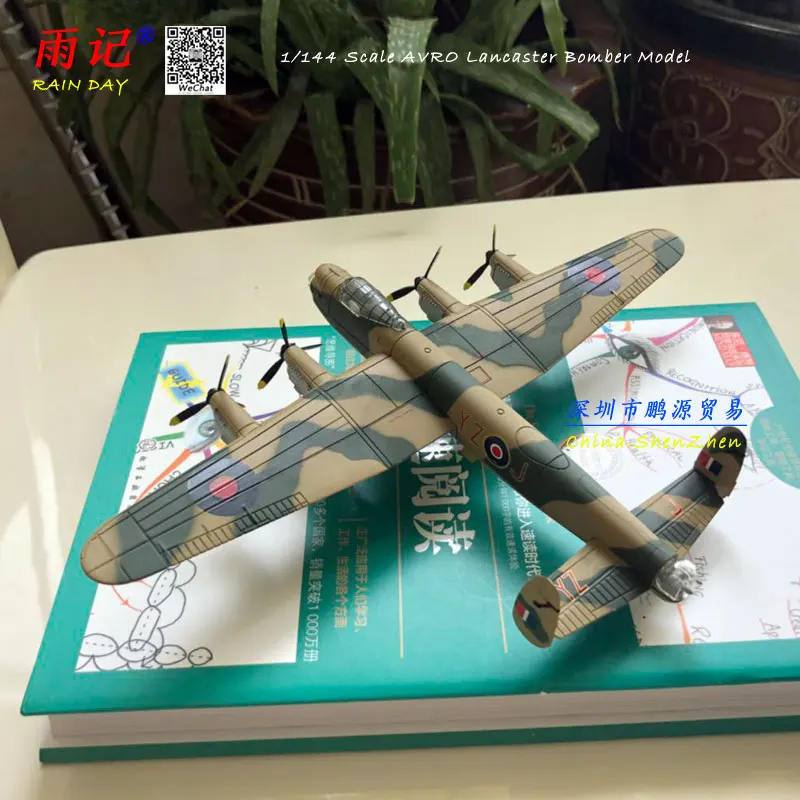 AMER 1/144 Military Model Toys AVRO Lancaster Bomber Fighter Diecast Metal Plane Model Toy for Collection/Gift/Decoration