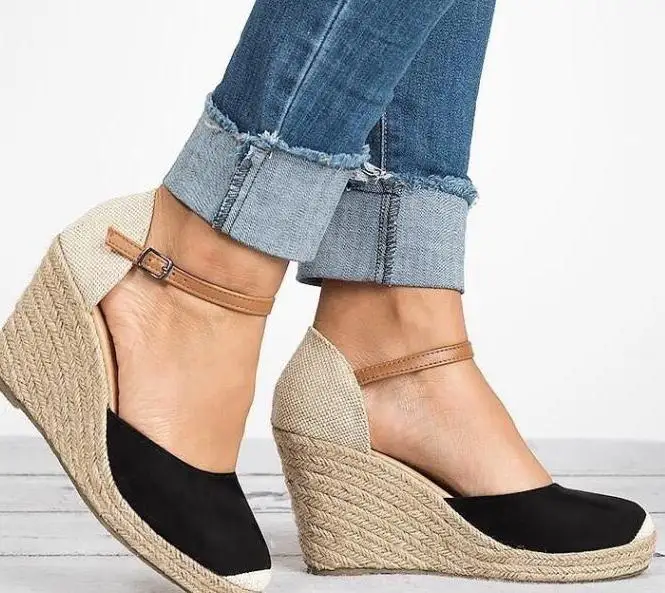 

Slope Buckle Color Sandals Woman Sandals