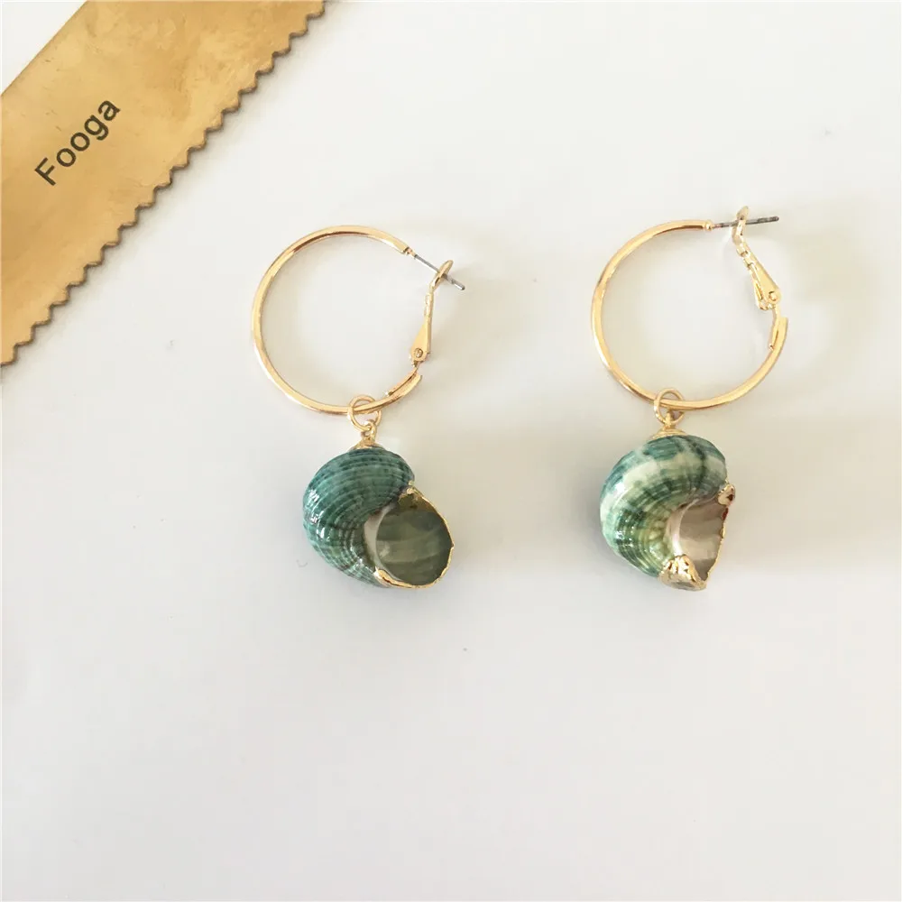 

MODERN GOLD COLOR PLATING GREEN SEA SNAIL CHARM HOOP EARRINGS FOR WOMEN