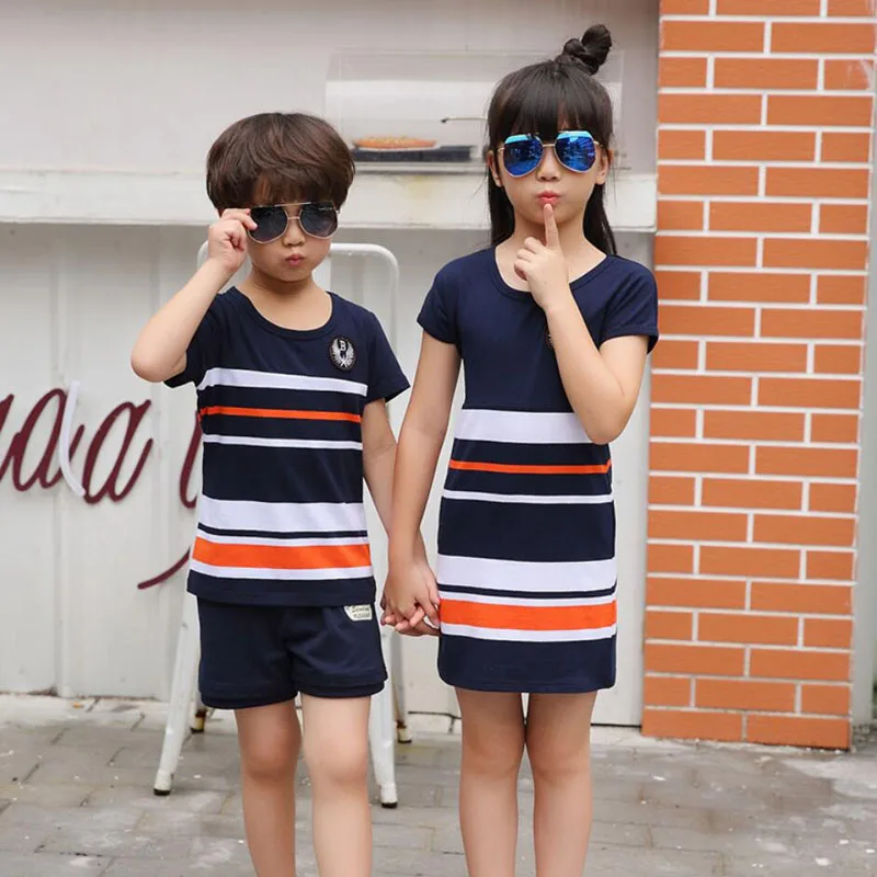 Plus Größe Familie Kleidung 2019 Sommer Mode Gestreiften T-shirt Outfits Mutter Tochter Kleider Vater Sohn Junge Mädchen Kleidung set
