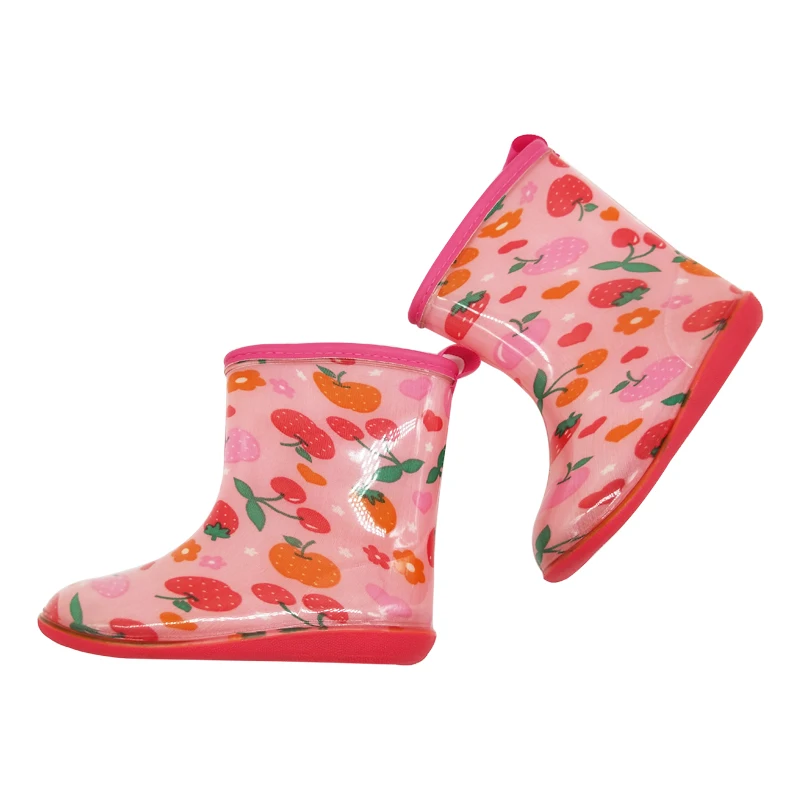 

2018 Kids Rain boots baby Girls strawberry Water Shoes Children PVC Rubber non-slip rainboots Pupil Mid-Calf waterpoof shoe 2-7Y