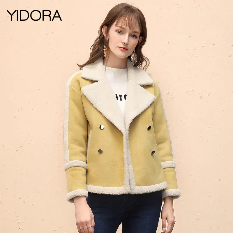 Женская двухбортная теплая куртка Yidora желтая или карамельного цвета из