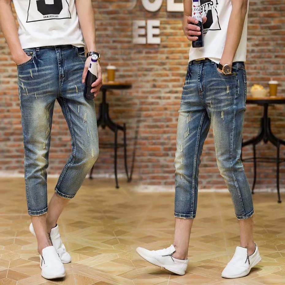 Для мужчин летние джинсы до середины икры Длина подростков рваные капри брюки для девочек стиральная Slim Fit фланцевые светло голубой