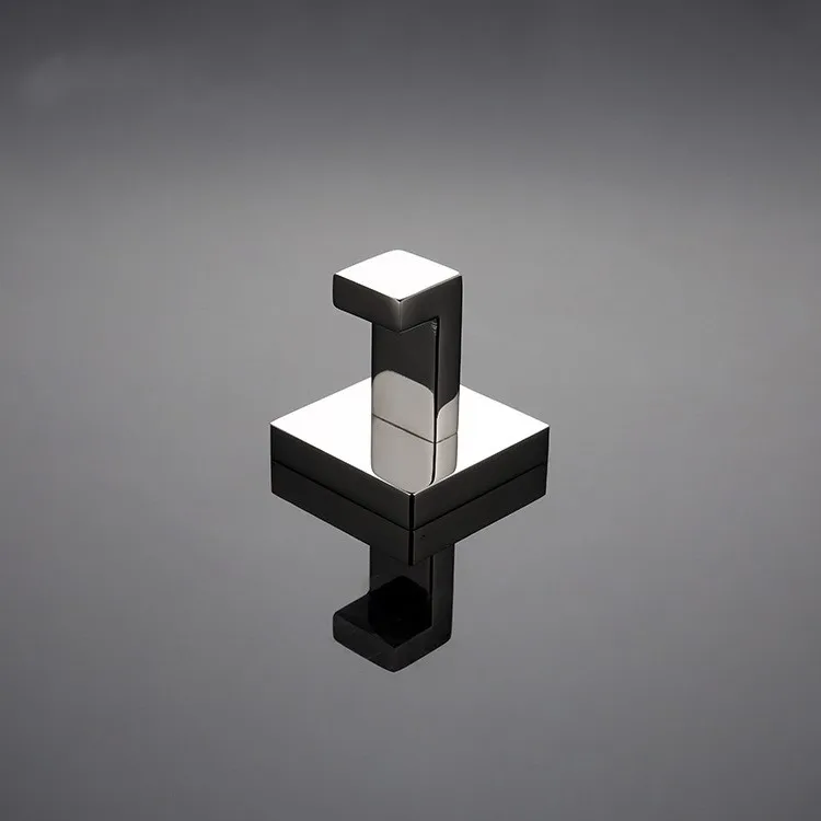4423192468_2076828546