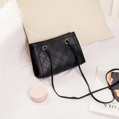 Женская сумка на плечо с тиснением, брендовая Роскошная модная сумка для мобильного телефона, женская маленькая сумка через плечо - Цвет: black