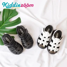 Летняя детская обувь для мальчиков 1-4 лет; римские сандалии для малышей; нескользящие повседневные сандалии для мальчиков; детская пляжная обувь черного и белого цвета; обувь с отверстиями